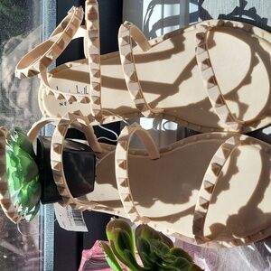 Nicole Miller Cream Jelly Sandals with Z Cross Chic Comfort